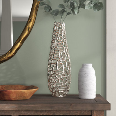 Fogel Intertwined Metal Decorative Table Vase