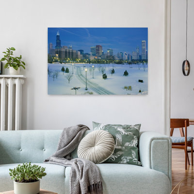 Vue en plongée de la neige, paysage couvert de bâtiments en arrière-plan, Chicago, Illinois, États-Unis, architecture contemporaine abstraite, art urbain