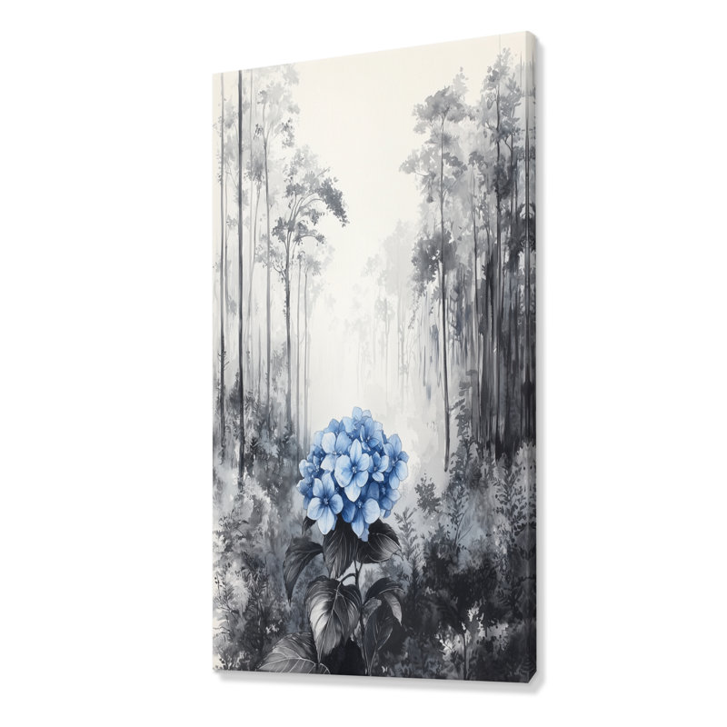 Hydrangée dans une forêt monochrome, H 60 po x l 28 po, Toile tendue, Ne s’applique pas