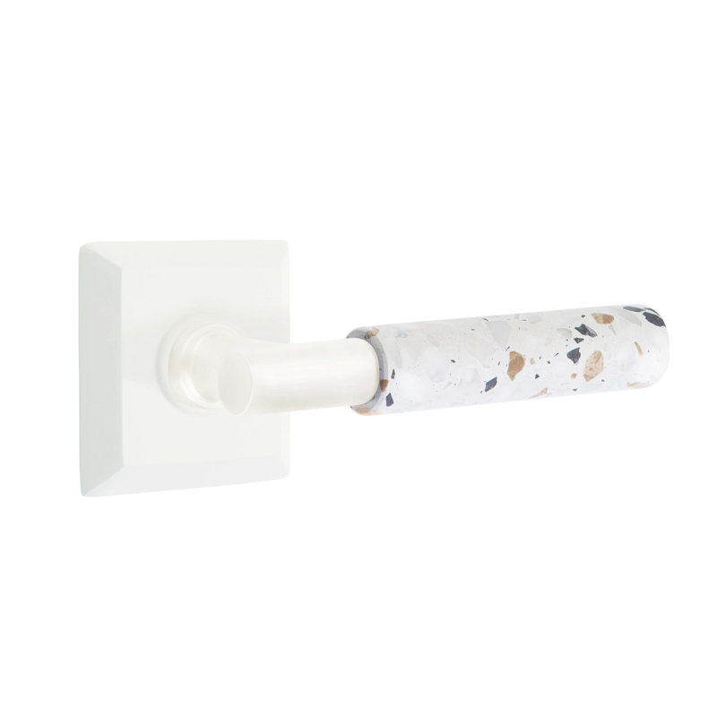 Mortaise intérieure Emtek Select avec rosette Quincy et tige en T, levier Terrazzo clair, Blanc mat, Oui