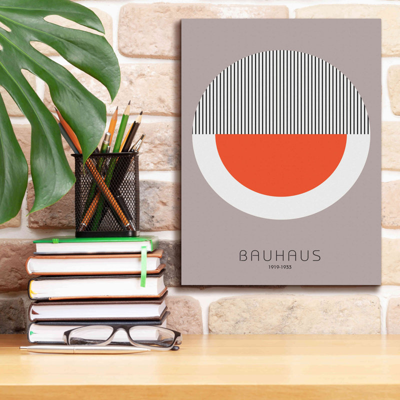 «Bauhaus 9» par Design Fabrikken, estampe numérique sur toile, H 16 po x l 12 po x P 0,75 po