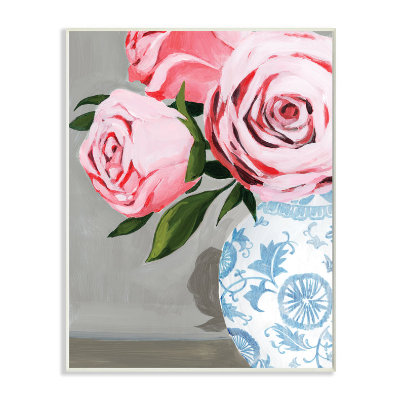 «Blossoming Pink Roses in Ornate Blue Vase» par Grace Popp - impression, Plaque murale, H 19 po x l 13 po