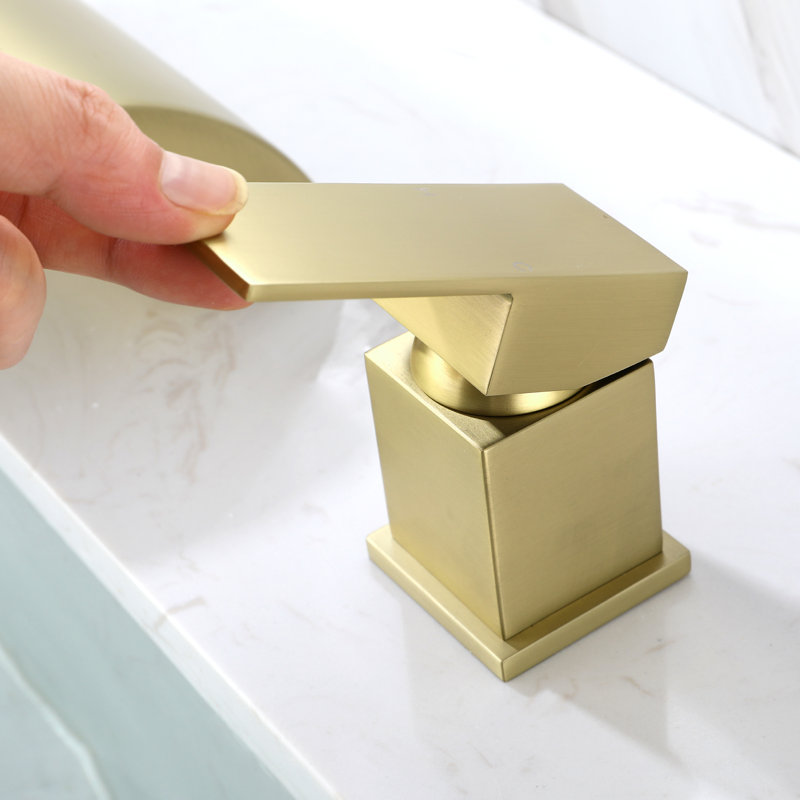Single-handle Bathroom Faucet, Gold