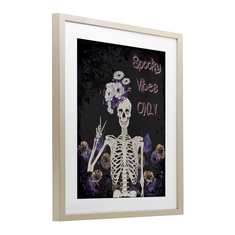 «Spooky Vibes Only», reproduction sous verre encadrée, design par Radhika Modi, H 21 po x l 17 po, Cadre de récolte en pin