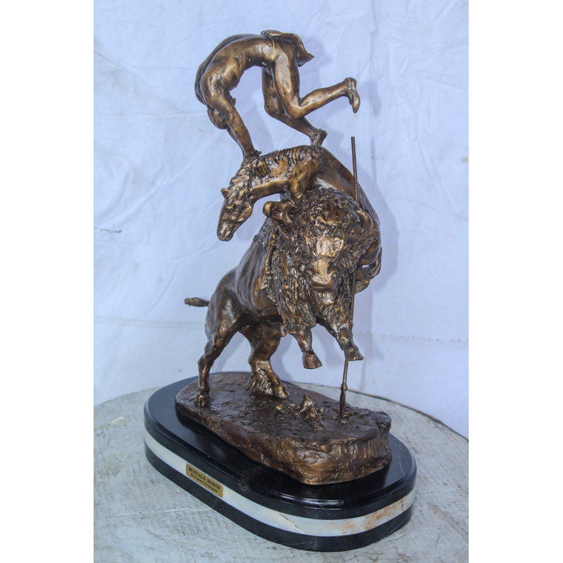 Statue de 15 pi x 9 po x H 22 po bronze Remington Nifao Collection Buffalo Horse