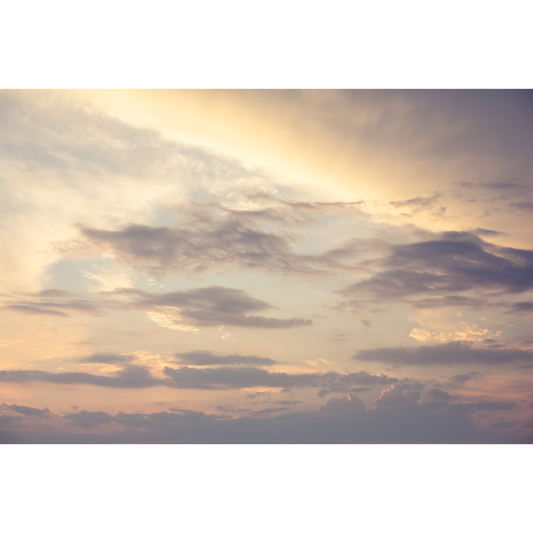 Himmel mit rosa wolken von Jeja - ohne rahmen auf leinwand