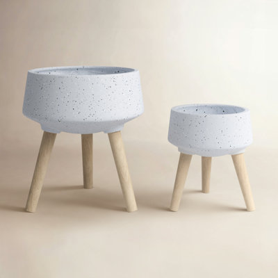 Set of 2 Resin and Magnesia Planters with Beech Wood Stands - Modern Elevated Indoor Outdoor Decorative Plant Holders for Stylish Display.