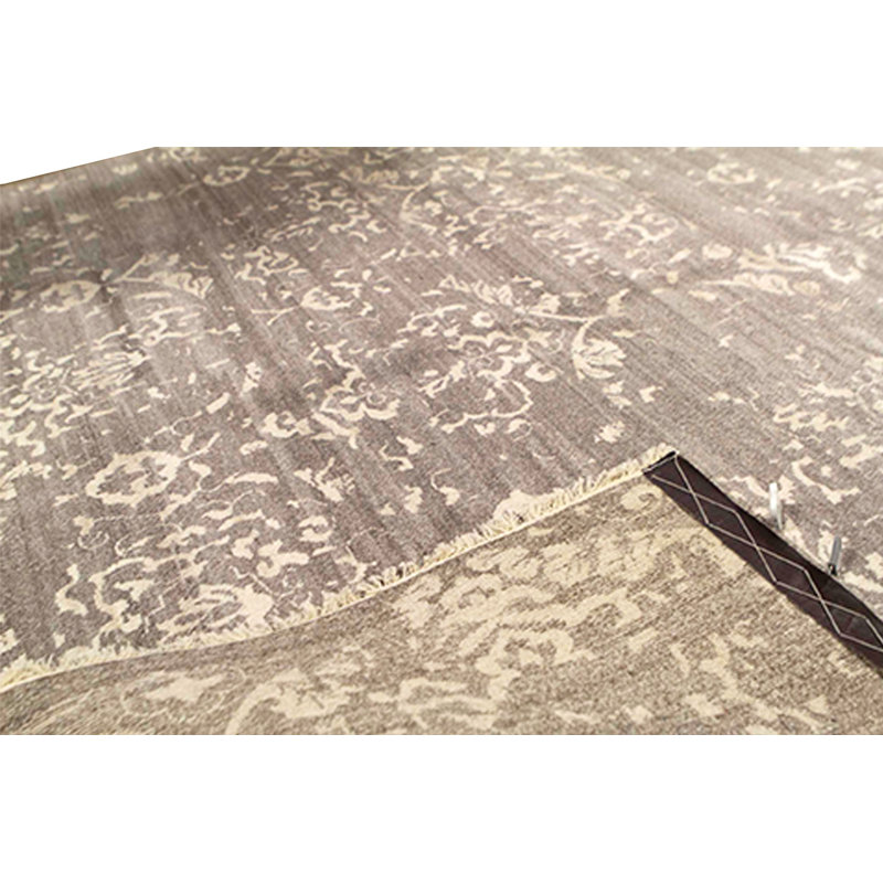 Area Rug in Gray