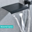 Robinet de baignoire noir mat avec robinet mural, douchette à main, bec cascade, robinet de baignoire de style moderne à soupape d'équilibre et de rouille