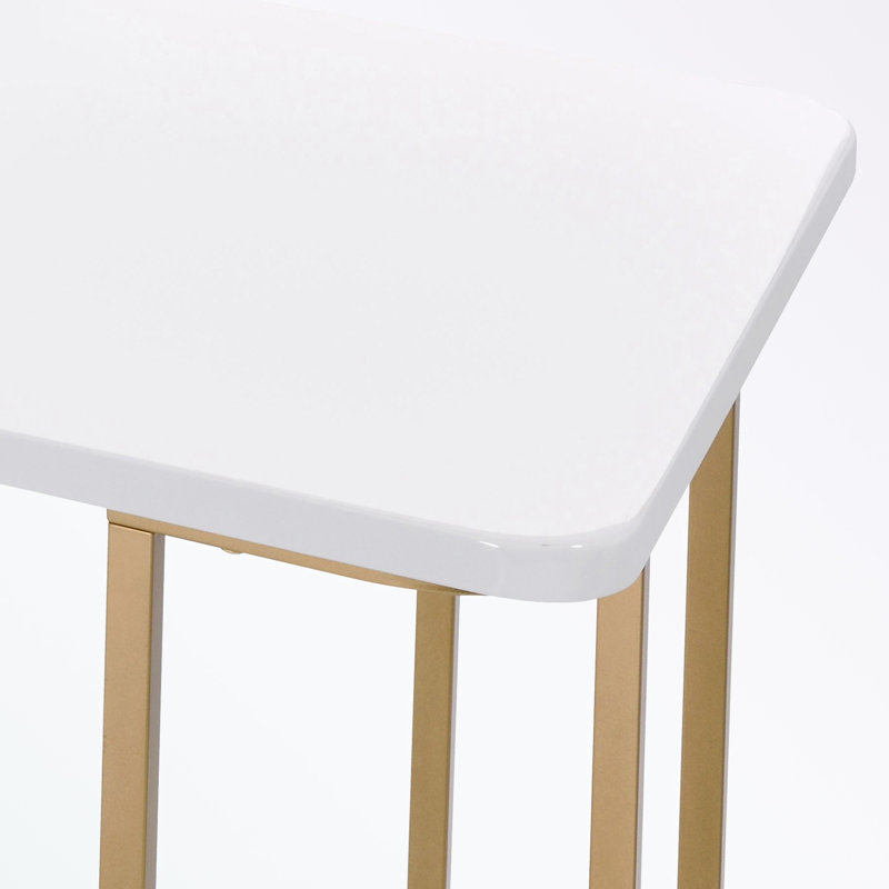 Rectangle shape desk with sturdy metal legs