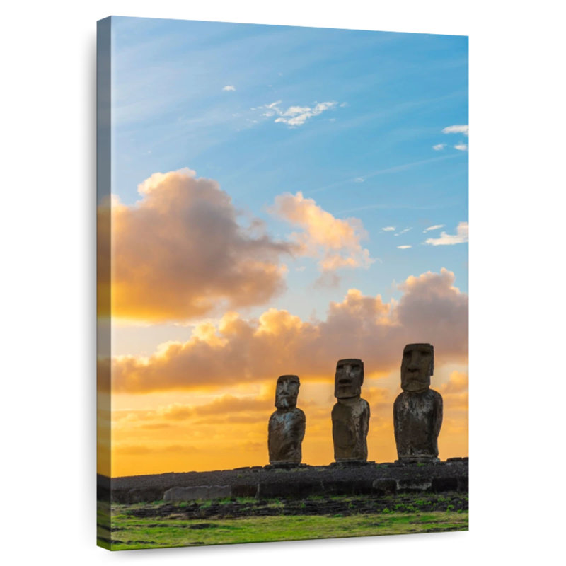 Lilie rangée de statues Moai, H 48 po x l 32 po