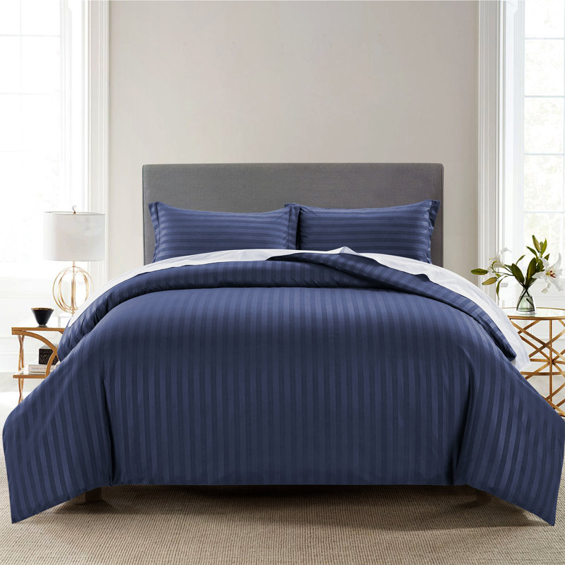Thirlby Microfibre 250 TC Reversible Modern & Contemporary Duvet Cover Set with Pillow Cases, Navy