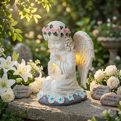 Statue ange priant