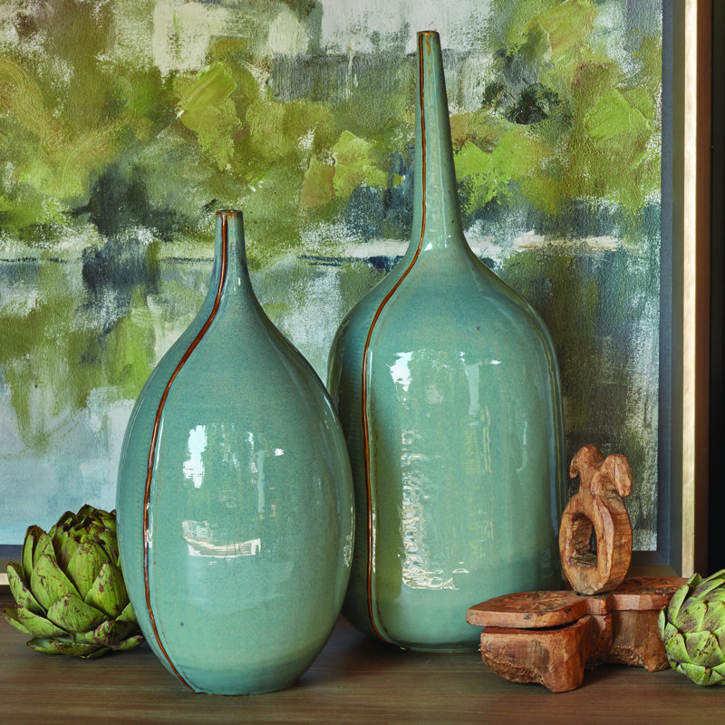 Milo Vase in Blue - Medimum