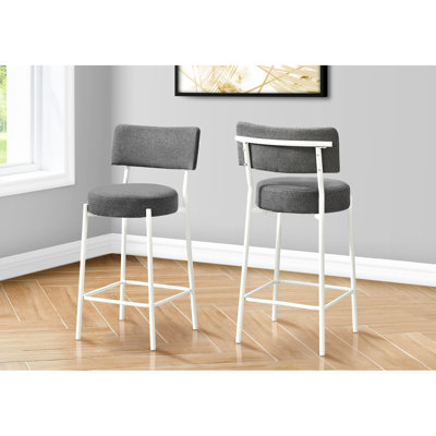 De 2, comptoir, tissu gris, métal blanc, cuisine contemporaine, moderne, rembourré incurvé, siège en mousse rembourré épais et rond, fabrication, pieds en métal minces, repose-pieds, contemporain,