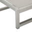 2 chaises longues réglables en maille grise, base stable en aluminium réglable en gris, fabriquées avec une structure et des sièges en filet, style classique pour une expérience de détente agréable en plein air