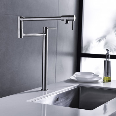 Robinet remplisseur rotatif avec accessoires