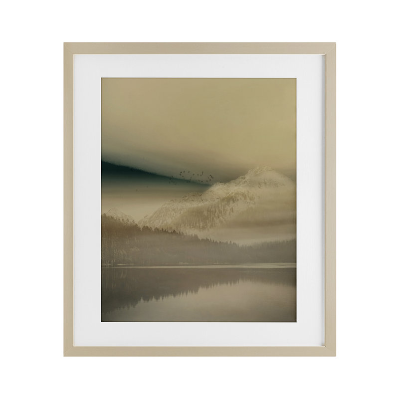 «Foggy Mountain Awakening», reproduction encadrée sous verre, design par Gemma Bardot, H 21 po x l 17 po