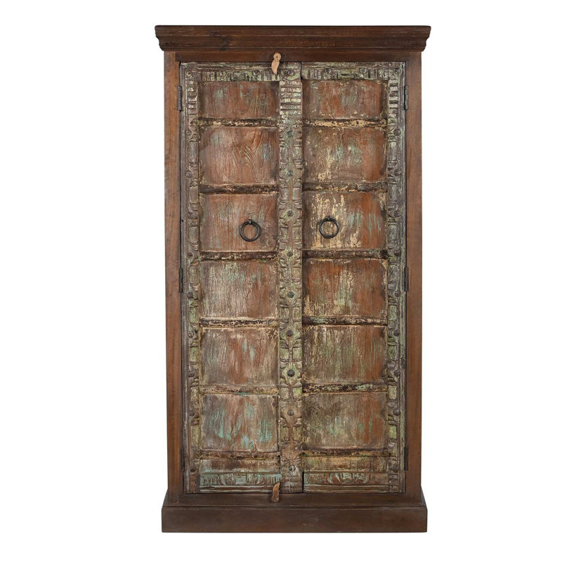 Armoire rustique antique 65 po