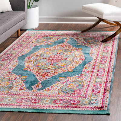 Folmar Oriental Indoor Rug