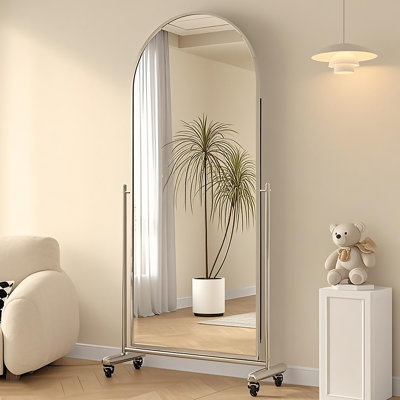 Miroir pleine grandeur moderne et minimaliste