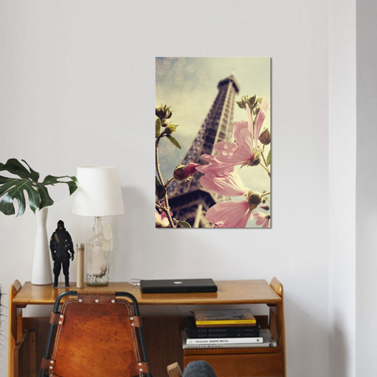 « paris est fleuri » sur toile, H 18 po x l 12 po x P 1,5 po, Toile tendue, Pas de tapis