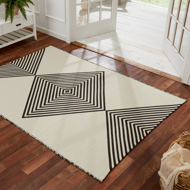 Geometric Indoor / Outdoor Rug, Rectangle 7' x 10'