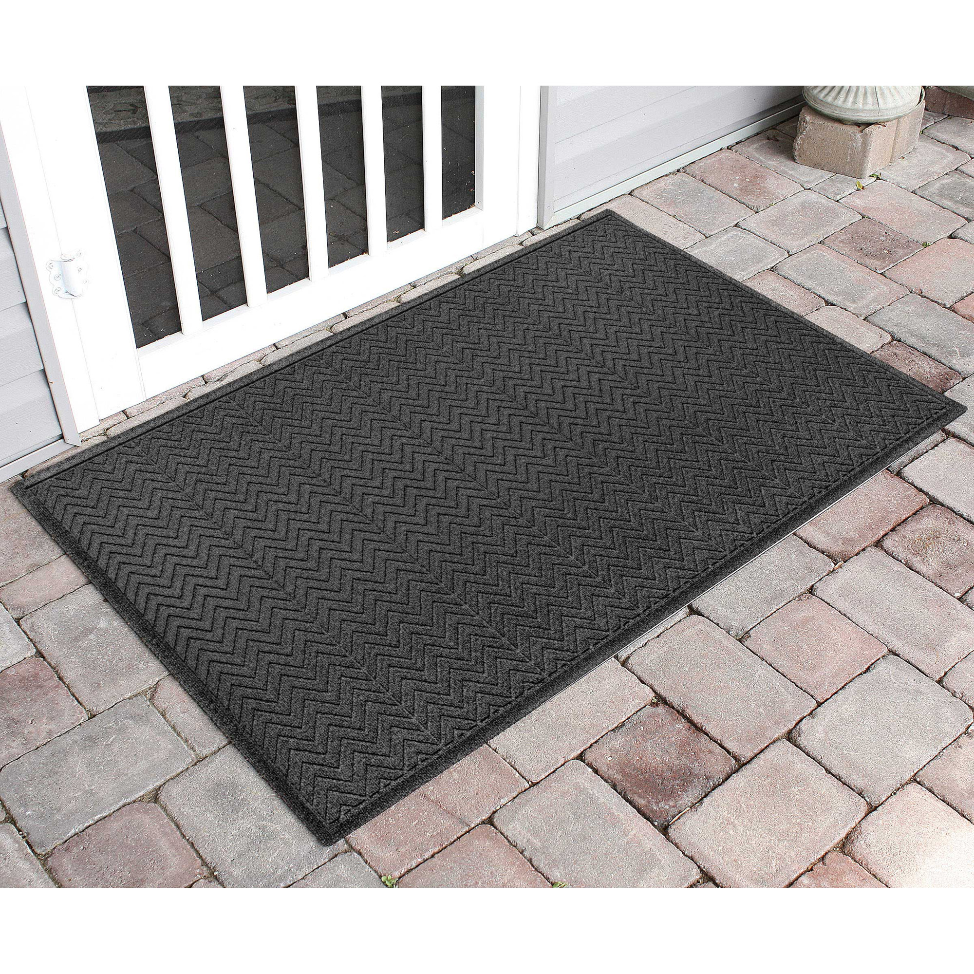 WaterHog Chevron Indoor Outdoor Door Mat, Charcoal, Rectangle 3' x 5'