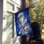 Drapeau de jardin à deux côtés Beast Angels regardant le Père Noël-1829027130