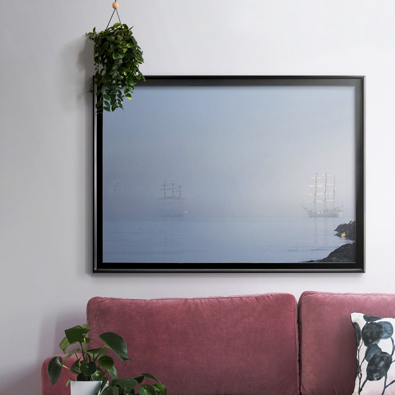 In The Mist, reproduction d'art sur toile, H 30 po x l 44 po x P 1,5 po, Noir