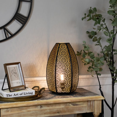 Lampe de table en fer de style marocain découpée au laser - 15,75 po - noire