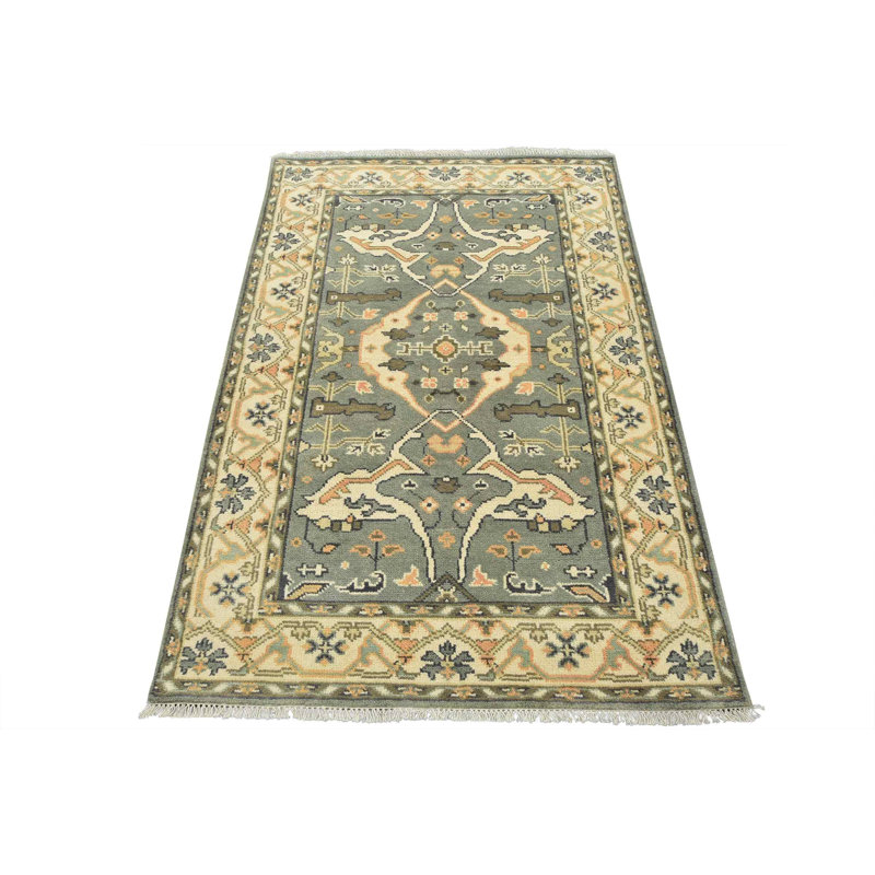 Tapis unique gris de 4 pi 1 po x 6 pi 1 po