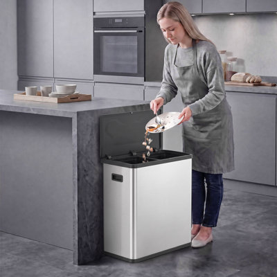 2 poubelles automatiques de 30 L (7,9 gal), sans contact, argentées