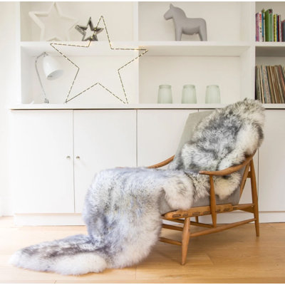Tapis en peau de mouton novateur Laskett