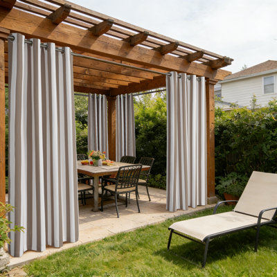 Rideaux imperméables occultants à rayures avec œillets pour patio, porche et pergola