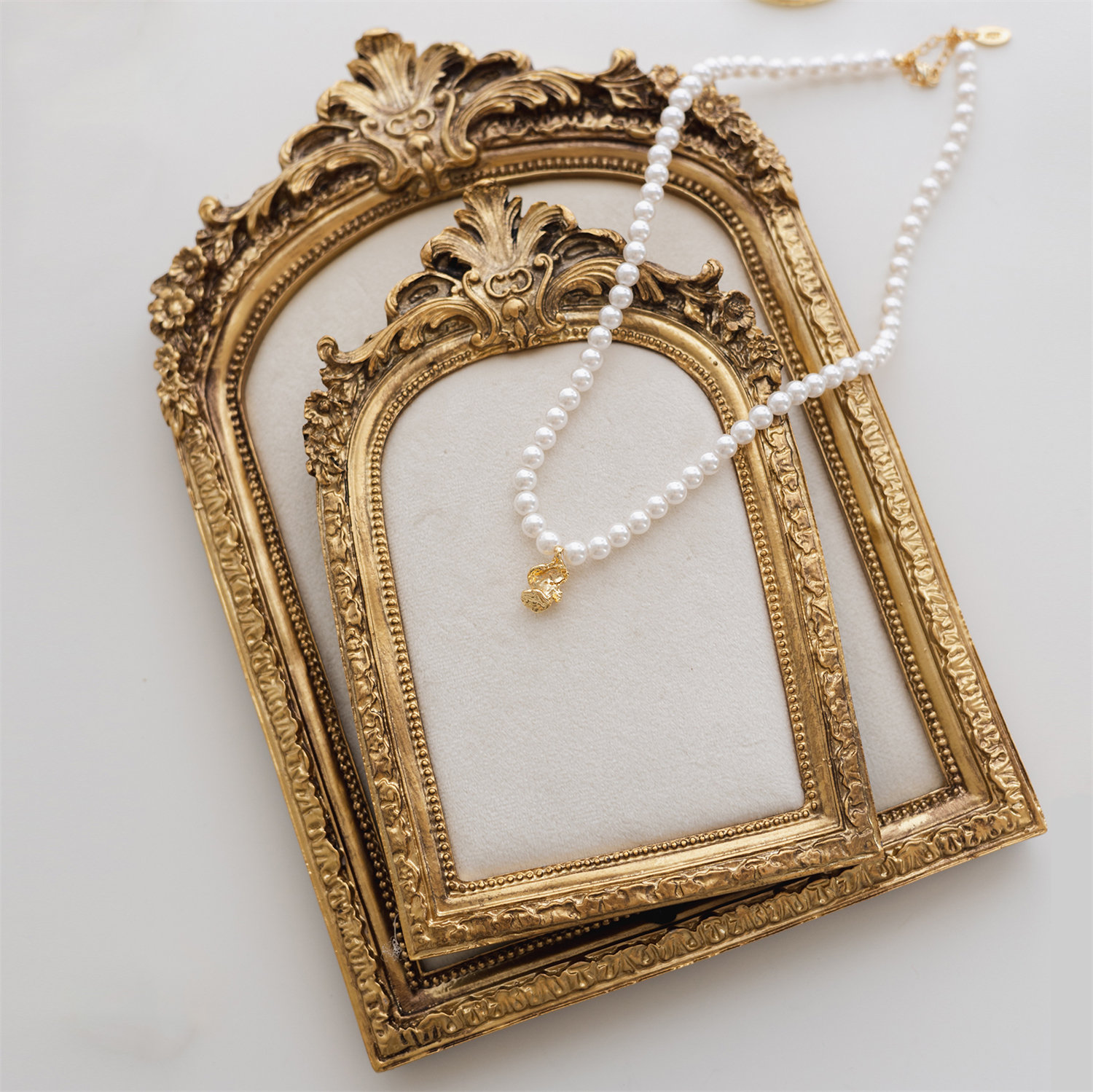 House of Hampton Jewelry Stand