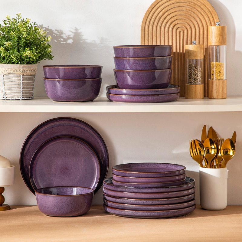 Dinnerware - Service for 6, Purple
