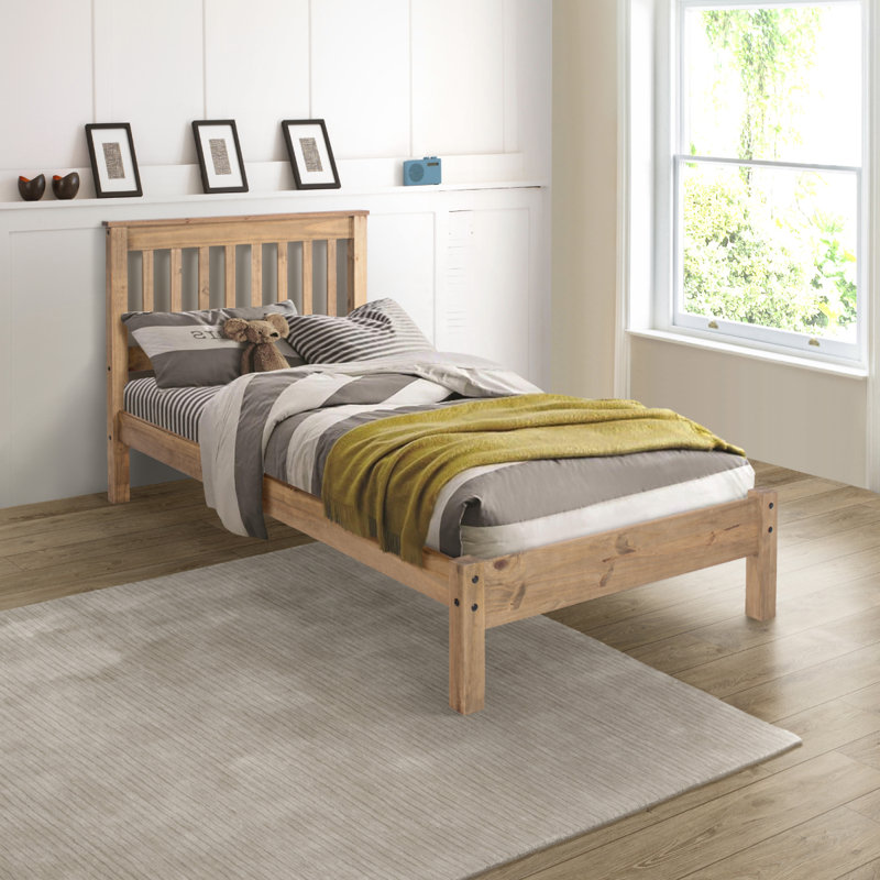 Lit plateforme en bois massif Wiete, Simple, Corona
