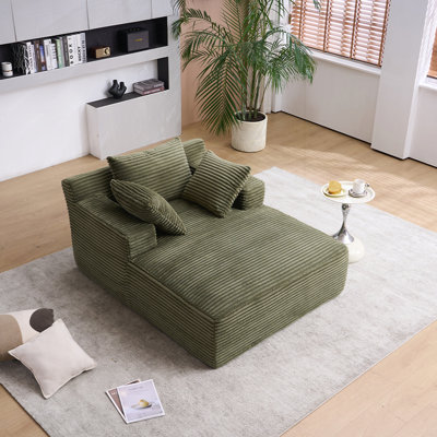 Chaise longue surdimensionnée pour le salon