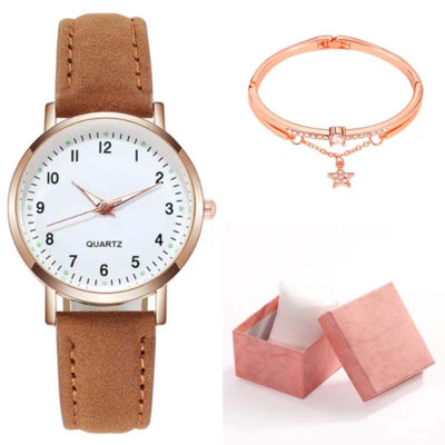 Women's Classic Quartz Watch With Luminous Dial, Frosted Leather Strap, Retro Small Round Women's Watch With Bracelet And Box