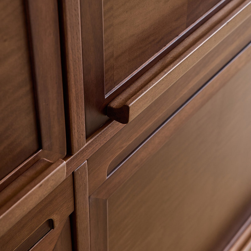 American-style retro light luxury sideboard