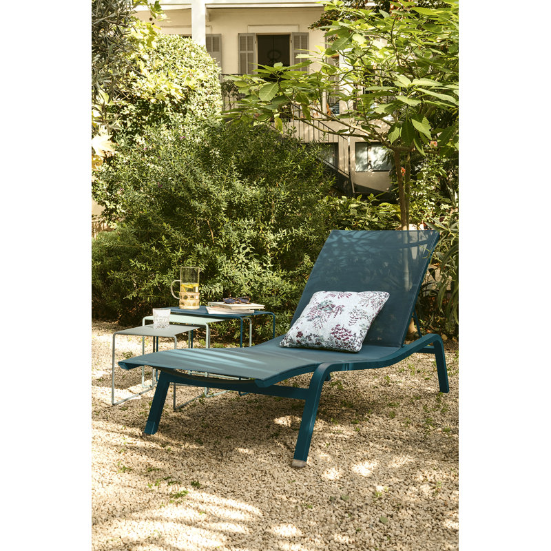 Oulala Outdoor Side Table, Retro Bouquet