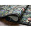 Tapis noir et vert à motif floral pastel-358346247