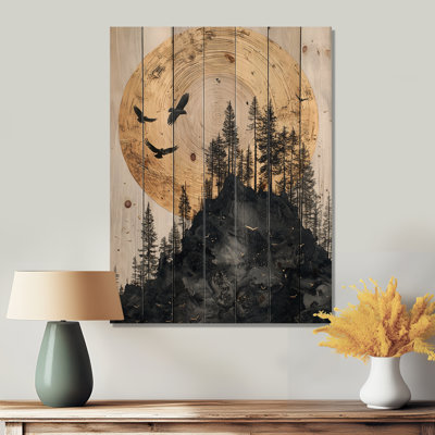 Corbeau gothique sous une lune dorée II - décoration murale en bois de corbeau - sur bois de pin naturel