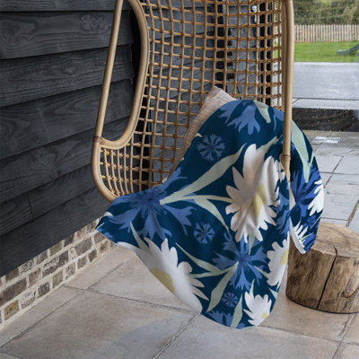 Pigg Quilted Throw Blanket