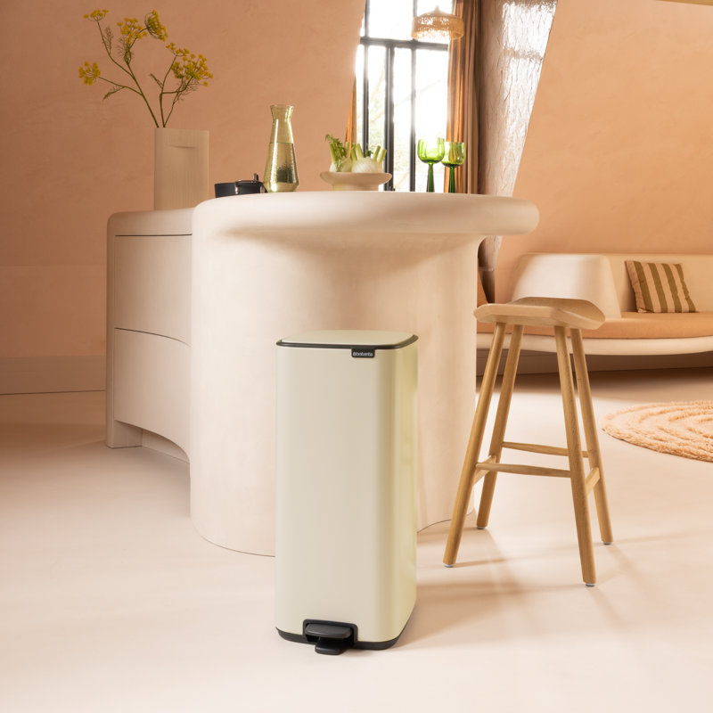 Brabantia 30 Litre Bo Pedal Bin, Soft Beige