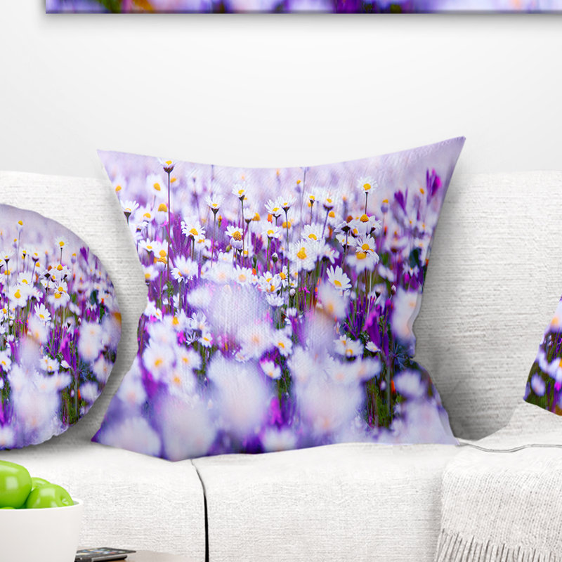 Coussin à imprimé floral Daisy Field, 16 po x 1 po, Coussin décoratif