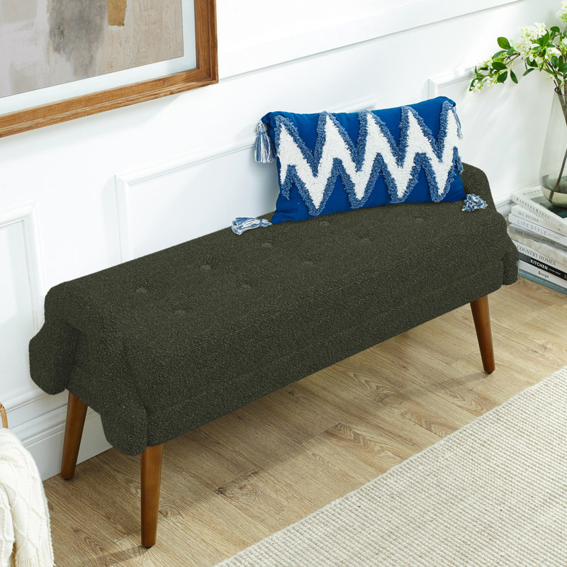 Banc moderne avec base irrégulière et stable pour accoudoirs inhabituels