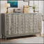 Buffet de style moderne avec rangement et portes en relief en forme de losange