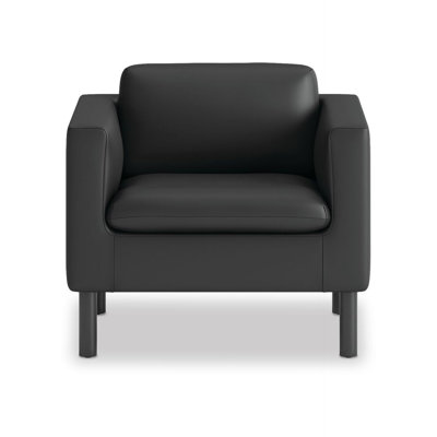Parkwyn 33" Wide Club Chair